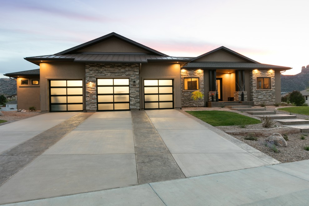 House in Grand Junction Parade of Homes Contemporary Exterior