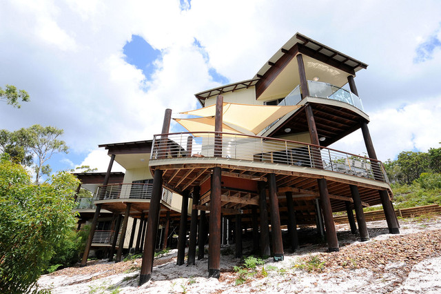 Stilt Houses: 10 Reasons to Get Your House Off the Ground