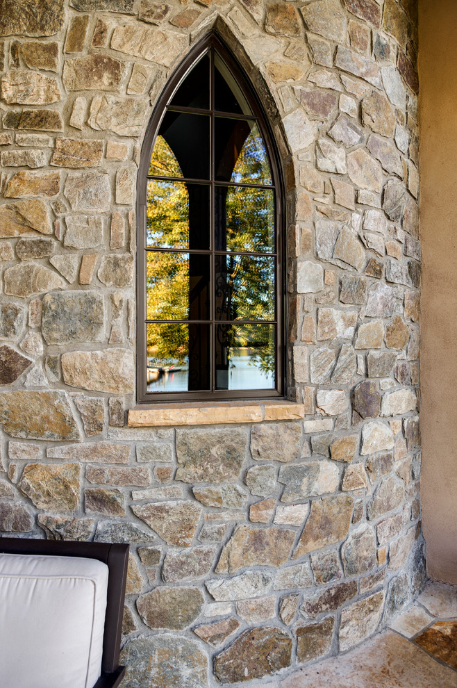 House of Turrets Mediterranean Exterior Charlotte by Grainda