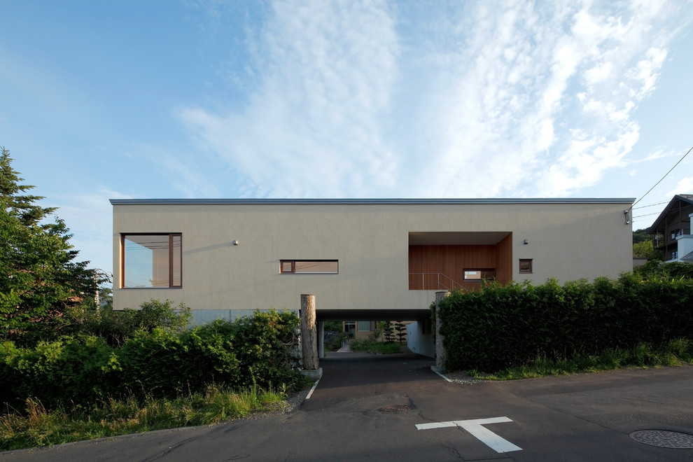 札幌にあるおしゃれな家の外観の写真