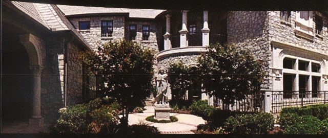 Example of a classic exterior home design in Dallas