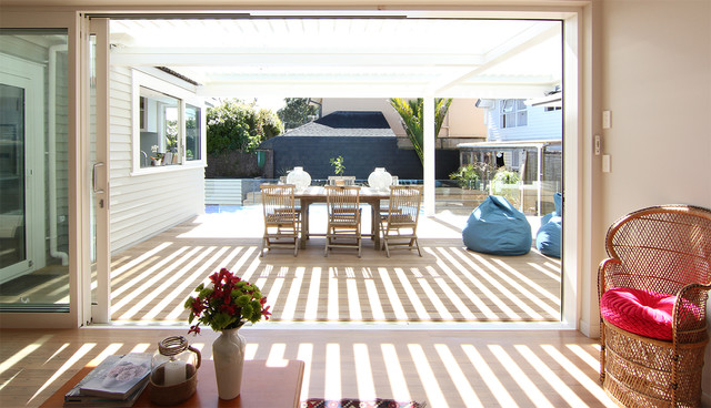 Indoor-outdoor flow renovation project - Modern - House Exterior ...