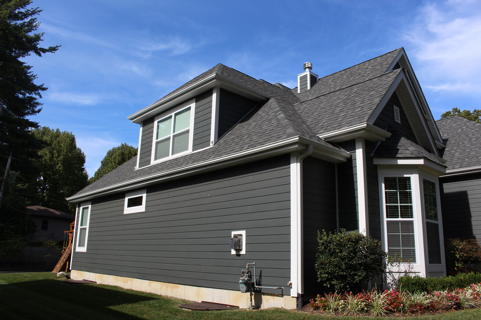 Iron Gray James Hardie Siding Olivette, MO Traditional Exterior St Louis by Siding