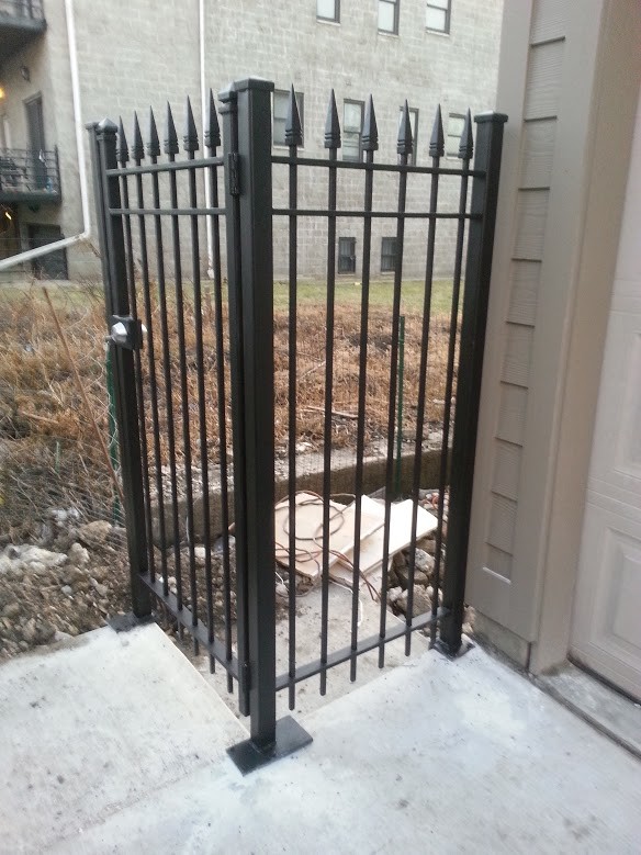 Iron Picket Fence & Gate Modern Exterior Chicago by Green Acres