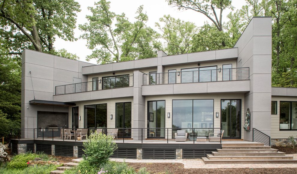 Dreistöckiges Modernes Haus mit grauer Fassadenfarbe in Baltimore