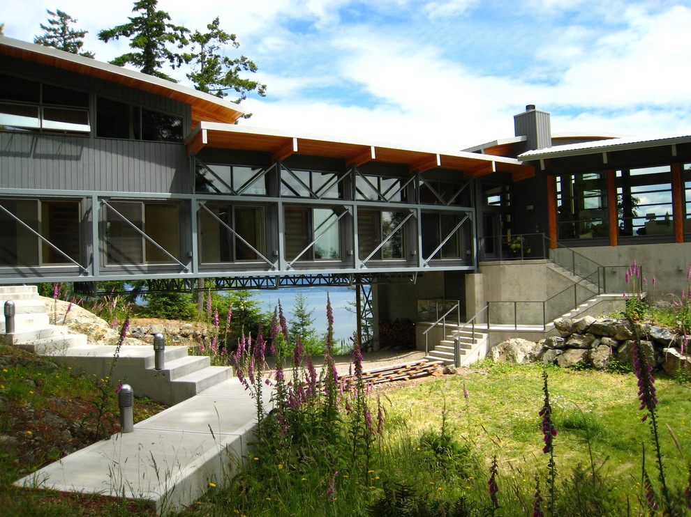 Modernes Haus mit Betonfassade in Vancouver
