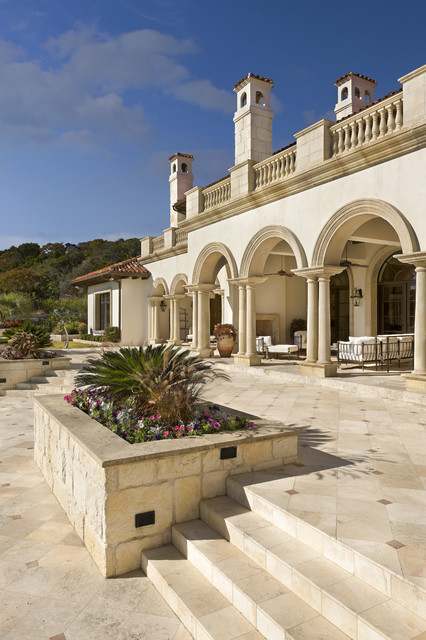 Italian Villa - Fachada - Austin - de JAUREGUI Architecture Interiors