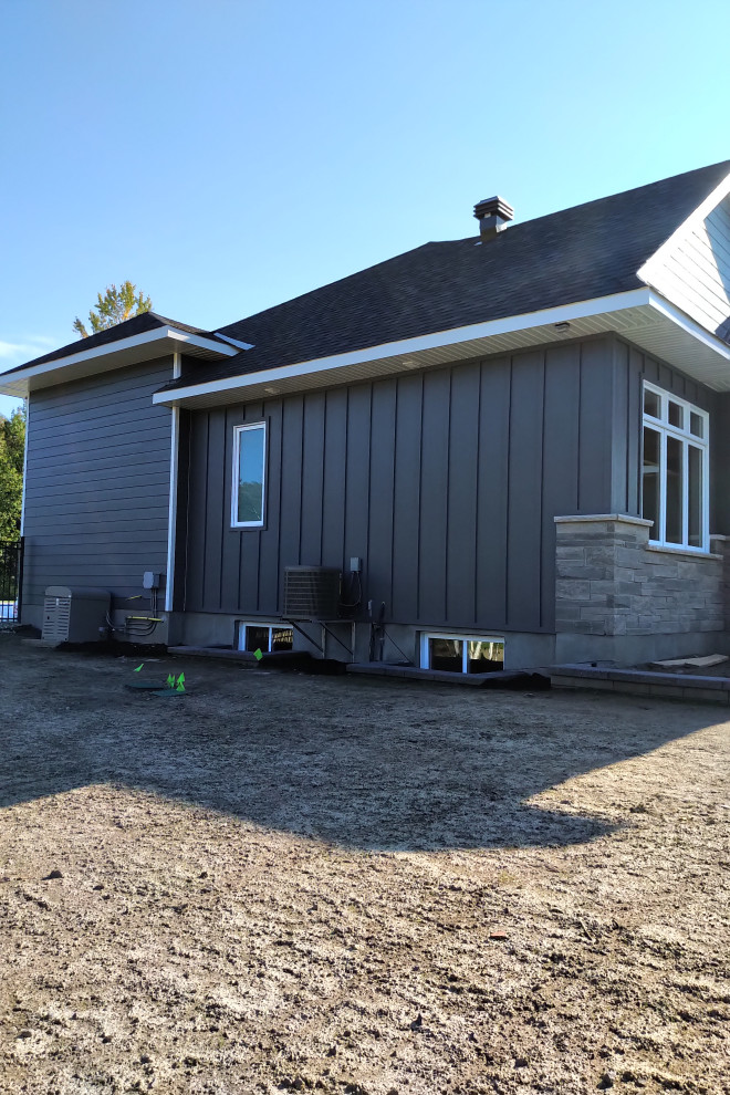 JAMES HARDIE BOARD & BATTEN & LAP SIDING NIGHT GRAY CARP