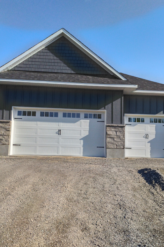 JAMES HARDIE BOARD & BATTEN & LAP SIDING NIGHT GRAY CARP