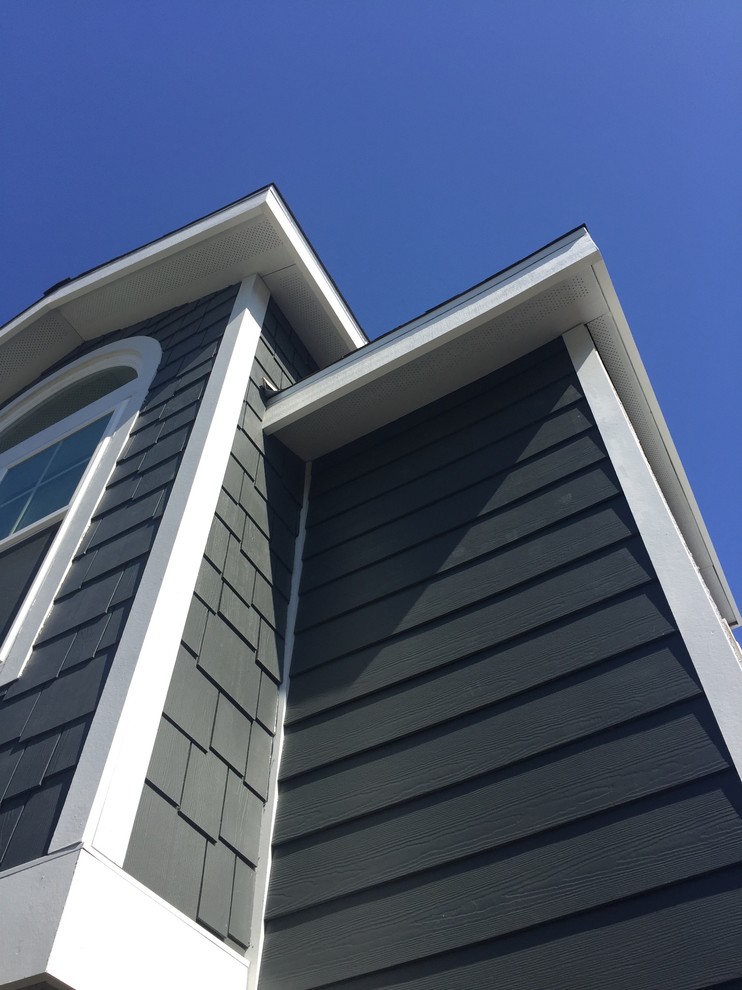 James Hardie Color Plus Iron Gray Seal Beach Traditional Exterior