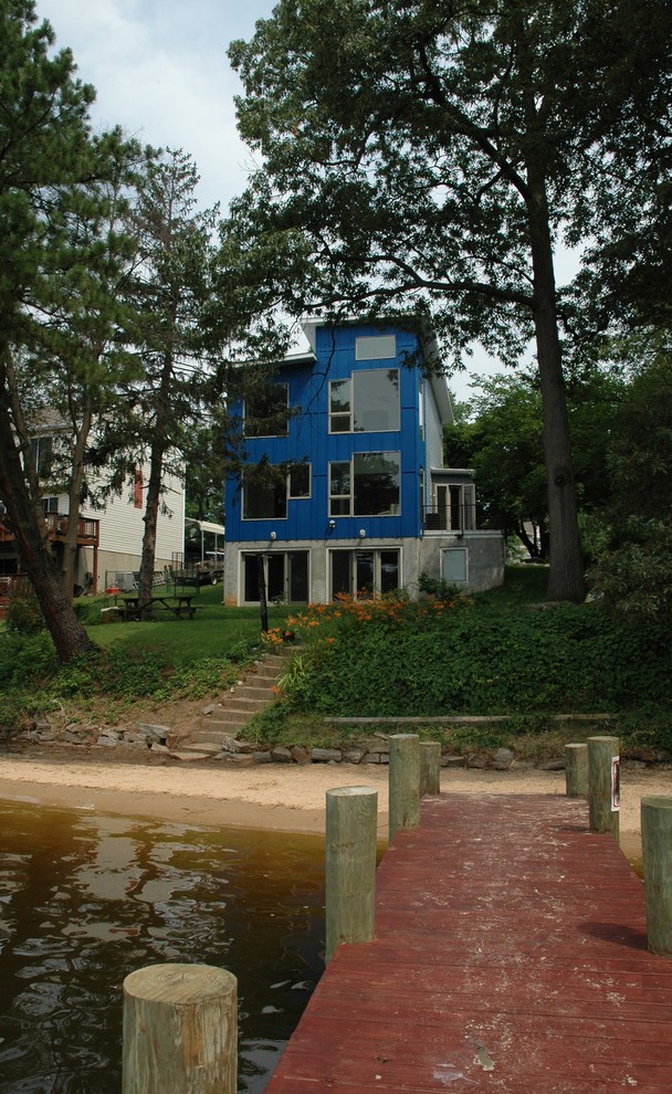 Inspiration for a contemporary house exterior in Baltimore.