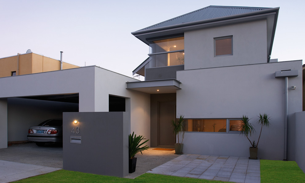Zweistöckiges Modernes Haus mit Putzfassade, grauer Fassadenfarbe und Walmdach in Perth