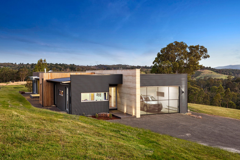Photo of a contemporary house exterior in Melbourne.