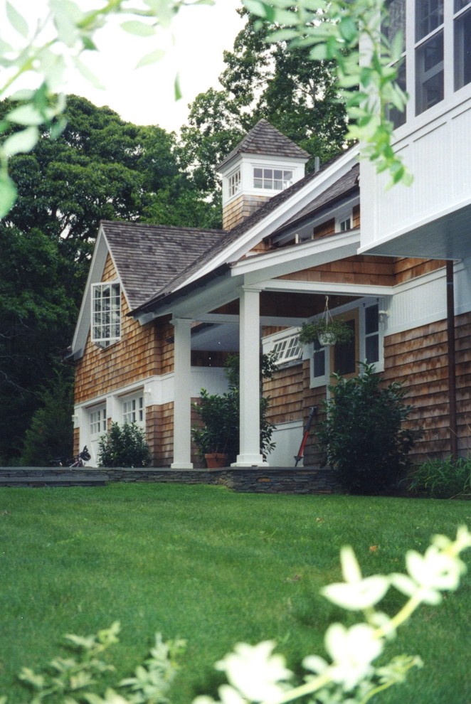 Example of a classic exterior home design in Burlington