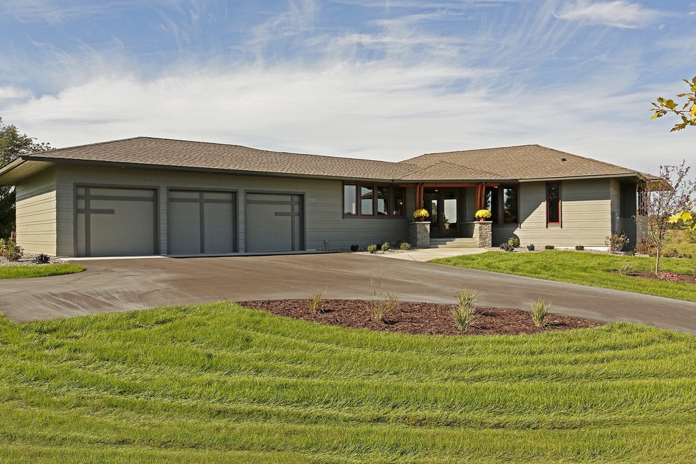 Kelvin Court Traditional Exterior Minneapolis by Hartman Homes