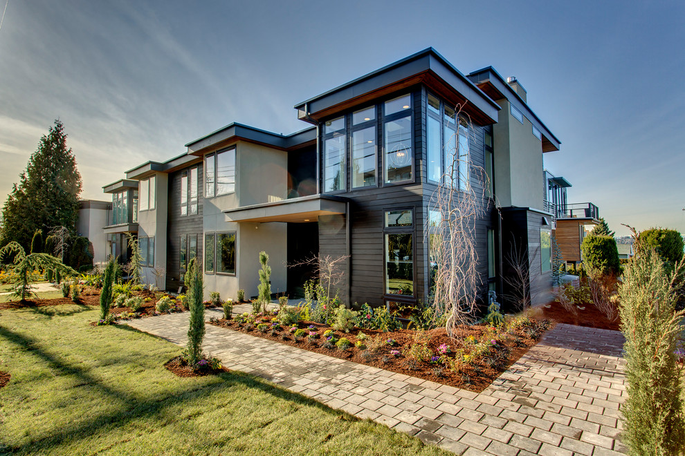 Kirkland Lakeview Contemporary Exterior Seattle by LH Design
