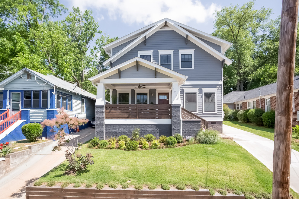 This is an example of a traditional house exterior in Atlanta.