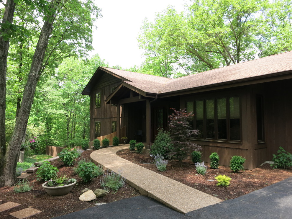 Example of a mountain style exterior home design in St Louis