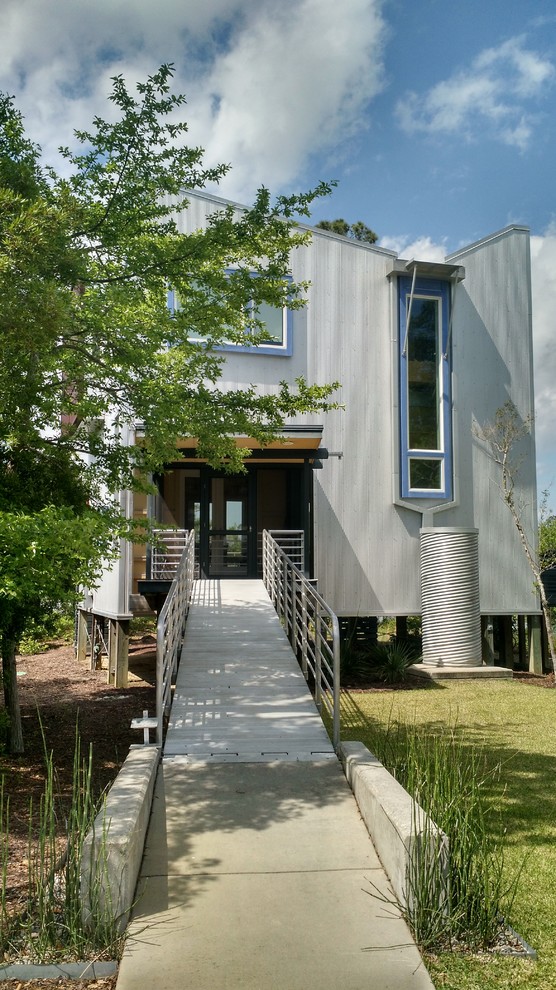 Idee per la facciata di una casa contemporanea di medie dimensioni
