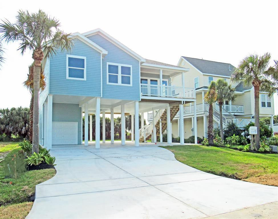 Lafitte's Cove Beach Style Exterior Houston by Sandpiper Homes, Inc. Houzz