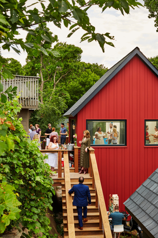 Источник вдохновения для домашнего уюта: красный многоквартирный дом в стиле модернизм