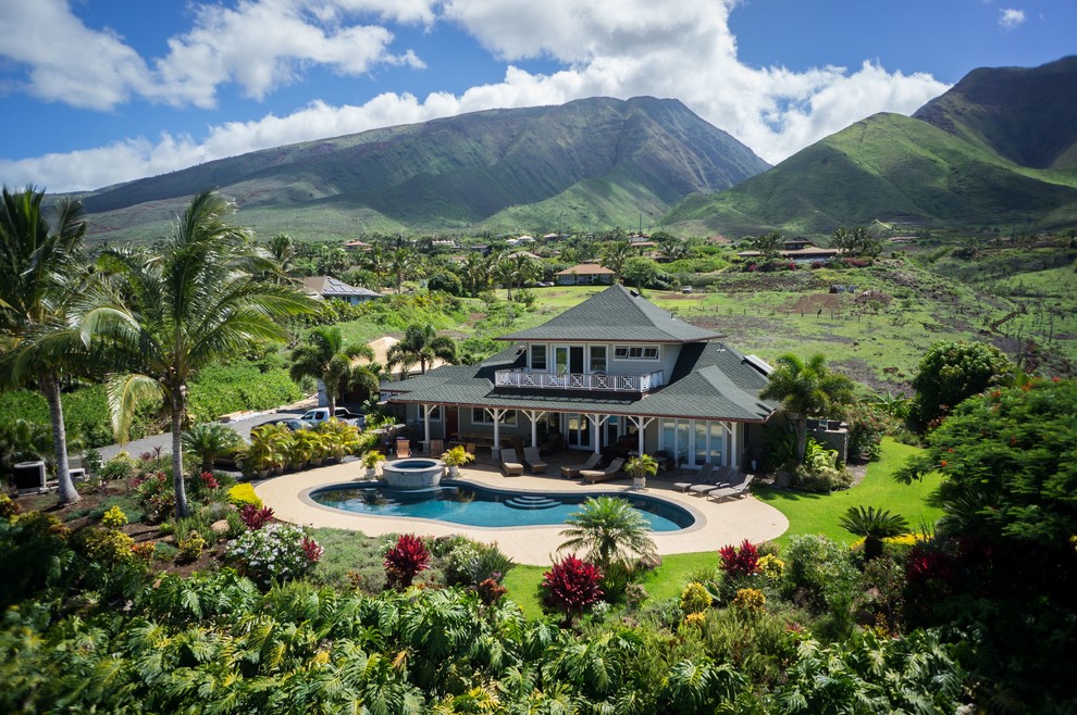 Launiupoko Plantation Home Beach Style Exterior Hawaii by Todd