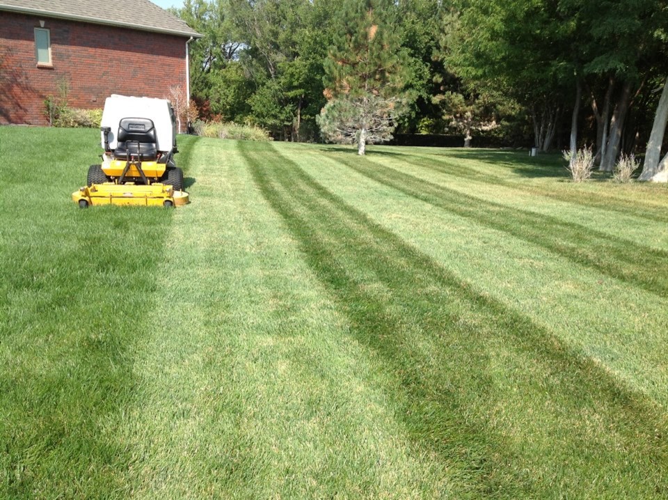 Lawn Care Service - Mowing Services | Wichita, Kansas - Exterior ...