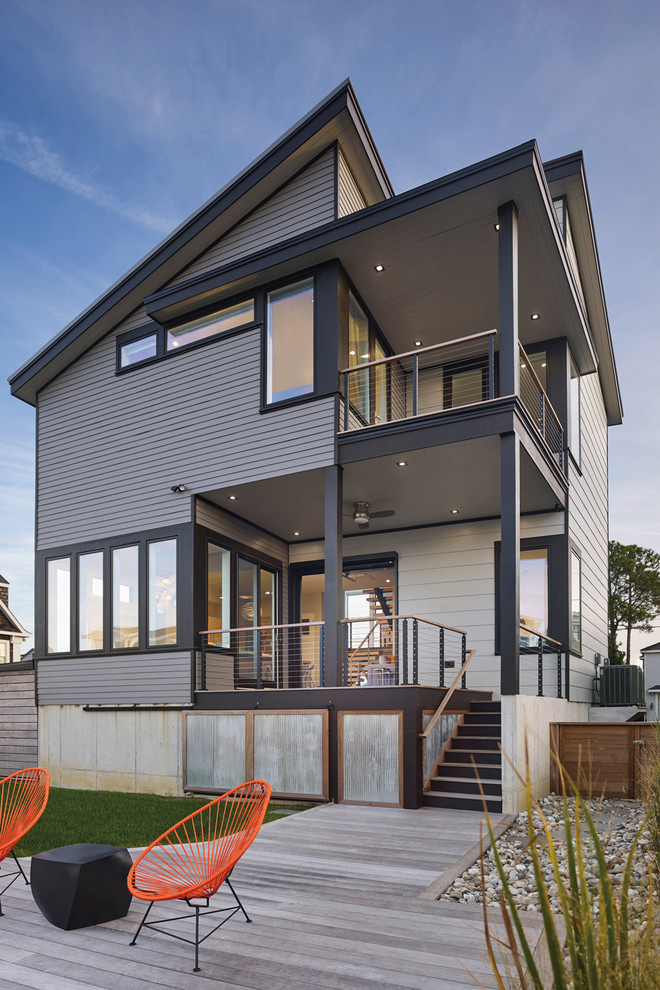 Großes, Zweistöckiges Modernes Einfamilienhaus mit bunter Fassadenfarbe und Pultdach in Sonstige