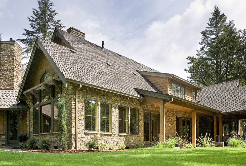 Design ideas for a traditional house exterior in Portland.
