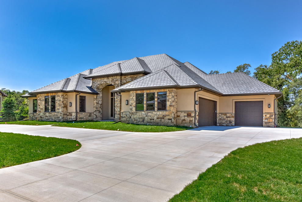 Legacy Omaha, NE Contemporary Exterior Omaha by Arjay