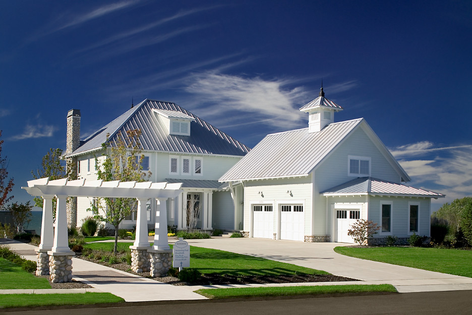 Leland Lake House Lake Michigan Traditional Exterior Grand