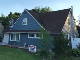 Certainteed Pacific Blue Double 5 Siding  Exterior house siding, Blue  siding, Exterior remodel