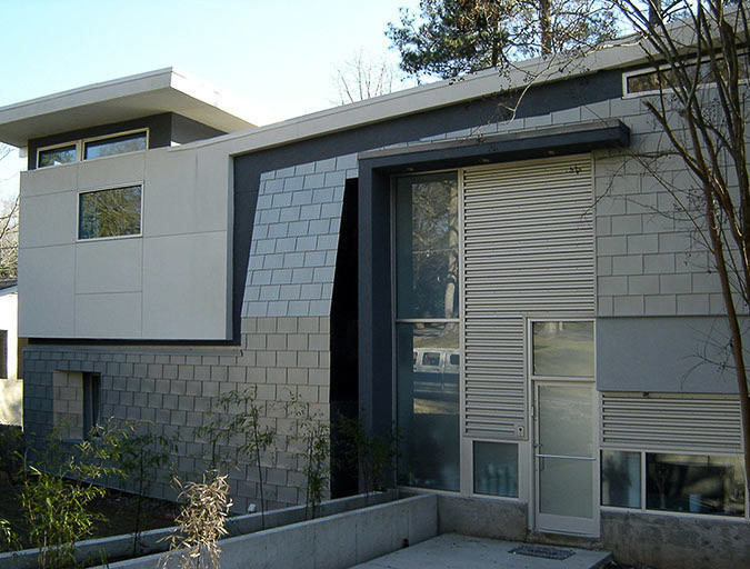 This is an example of a contemporary house exterior in Atlanta.