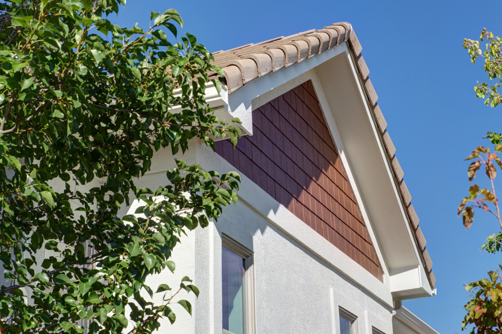 Longmont Gable Siding WoodTone Shake Siding Accent Mediterranean