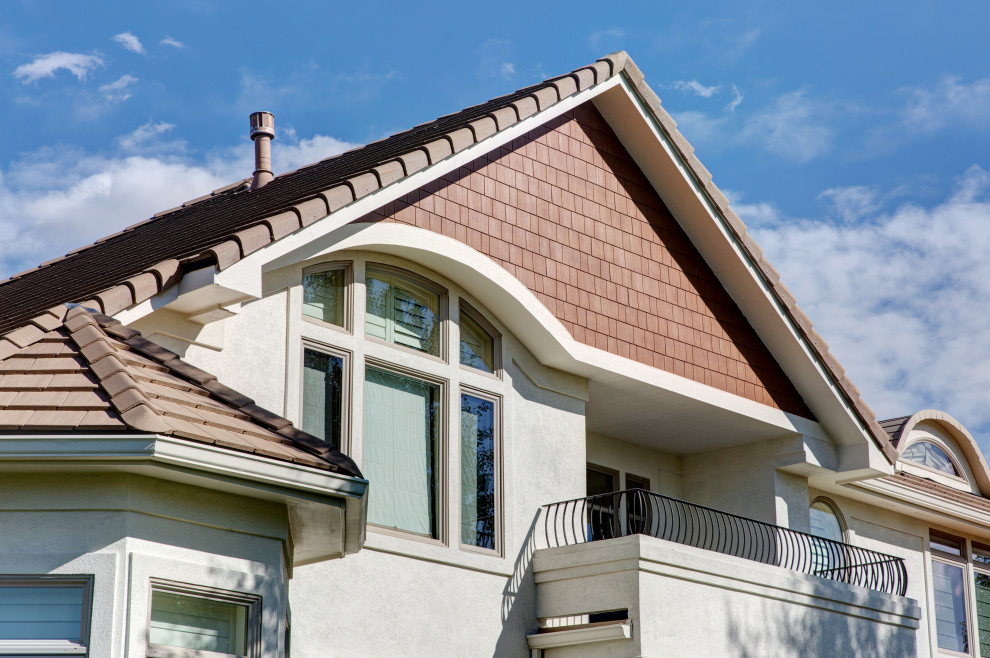 Longmont Gable Siding WoodTone Shake Siding Accent Mediterranean