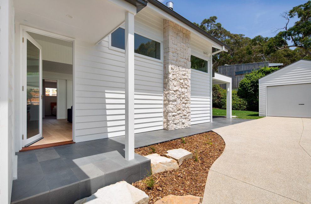 This is an example of a medium sized beach style house exterior in Geelong.