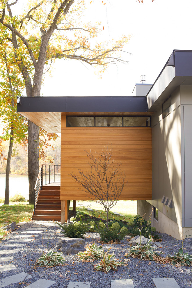 Inspiration for a contemporary house exterior in Minneapolis.