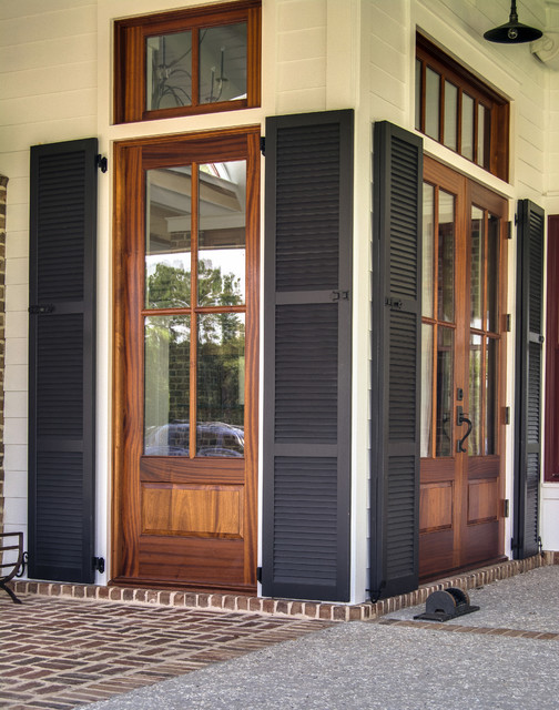 Louvered & Bahama Shutters RIdgeland, SC Traditional House