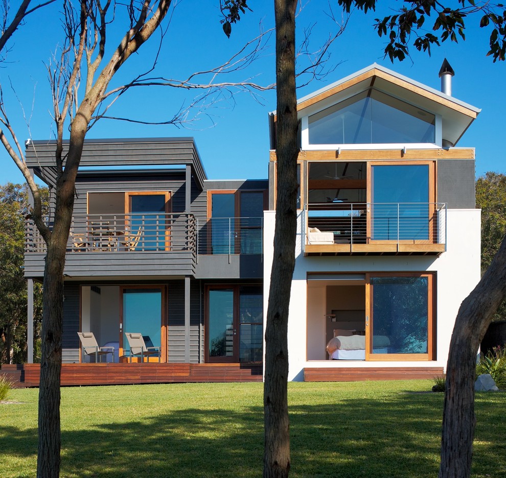 Zweistöckiges Modernes Haus mit grauer Fassadenfarbe in Sydney