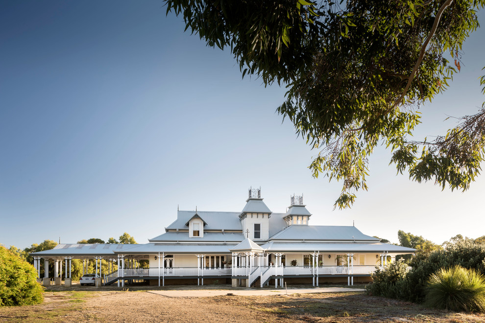 This is an example of a large farmhouse house exterior in Perth.