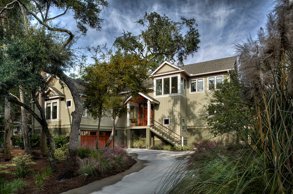 Mid-sized contemporary green two-story concrete fiberboard exterior home idea in Charleston