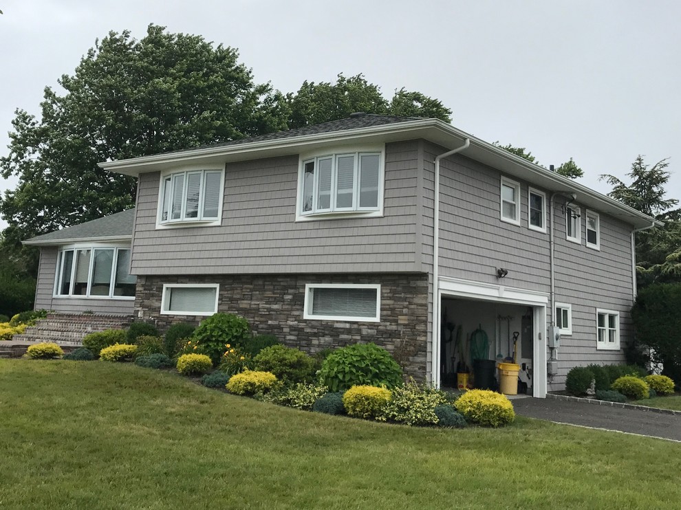 Massapequa Siding Granite Gray Shakes with Sterling Massapequa Siding Granite Gray Shakes with Sterling
