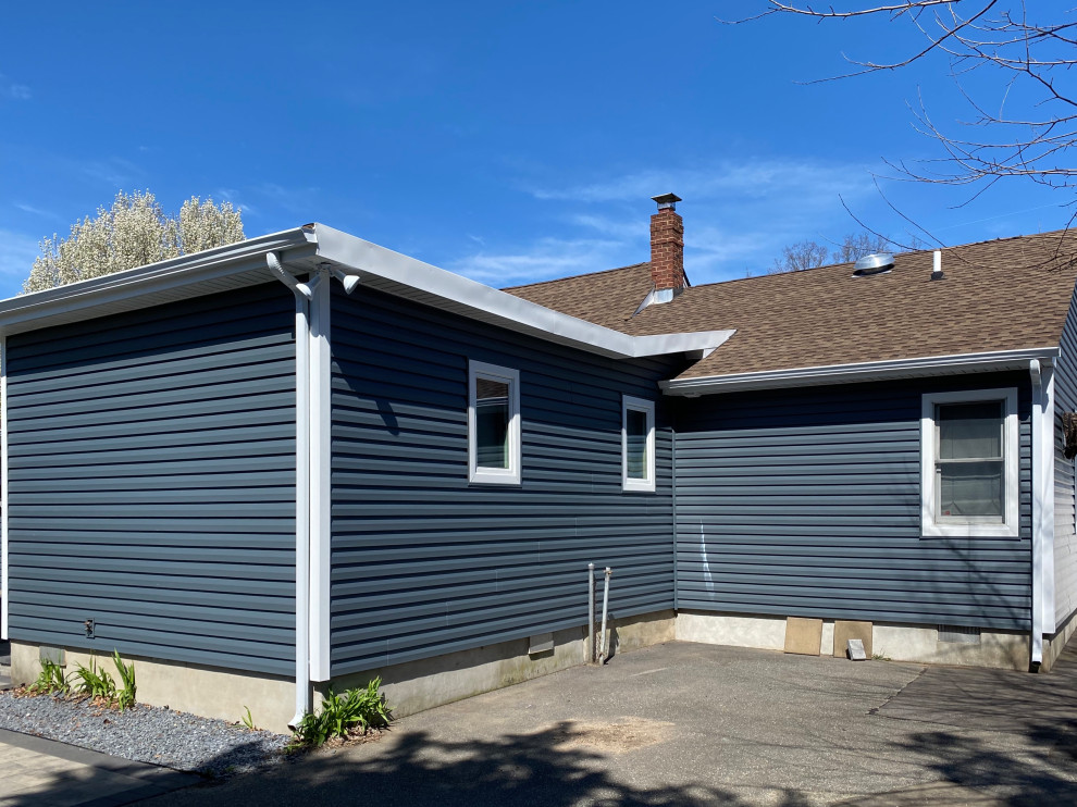 Massapequa Siding Midnight Surf Shakes & Siding Alpha WIndows