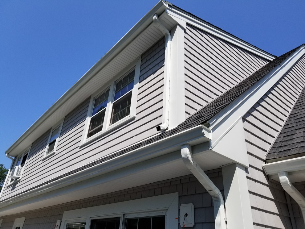 Mastic Vinyl Siding & Harvey Windows, Dartmouth, MA Traditional