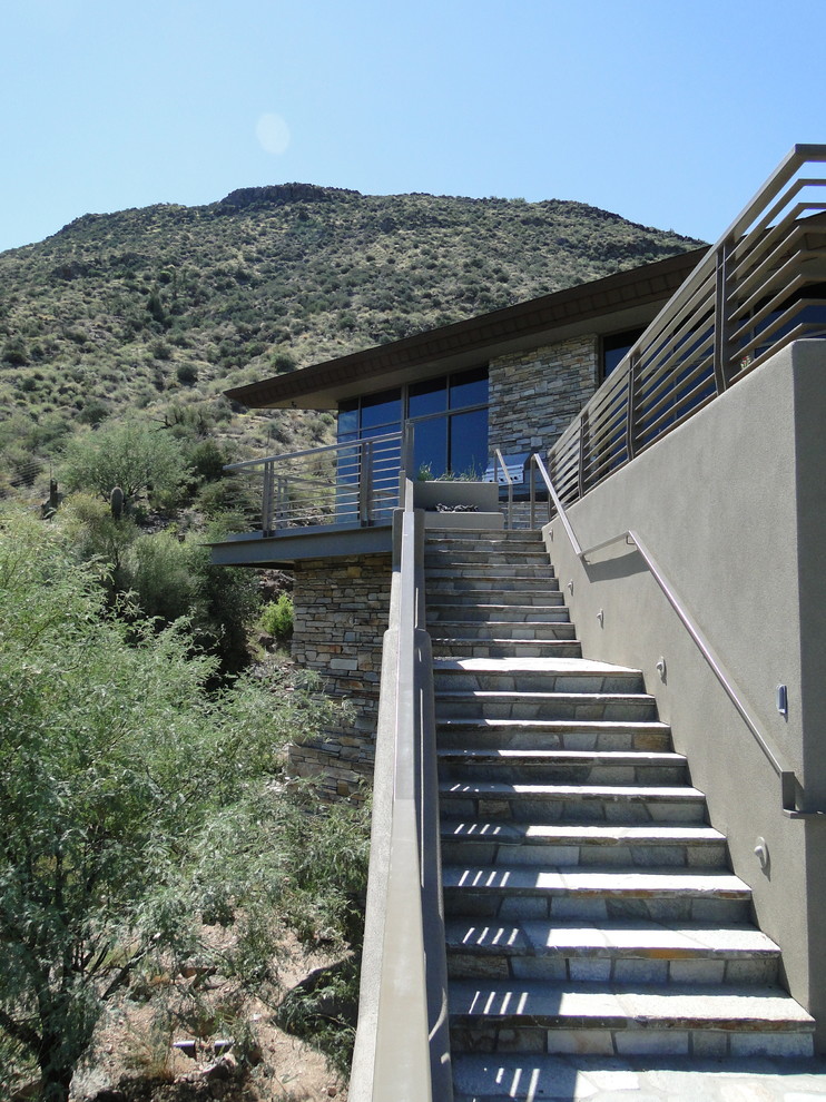Contemporary house exterior in Phoenix with stone cladding.