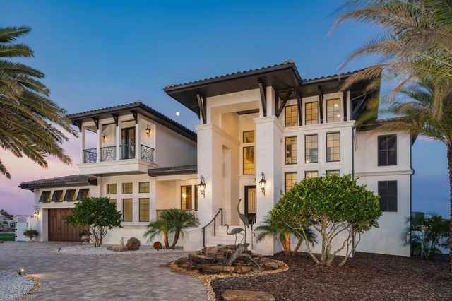 Mediterranean Home With A Contemporary Twist - Mediterranean - House  Exterior - Tampa - By Klar And Klar Architects, Inc | Houzz Ie