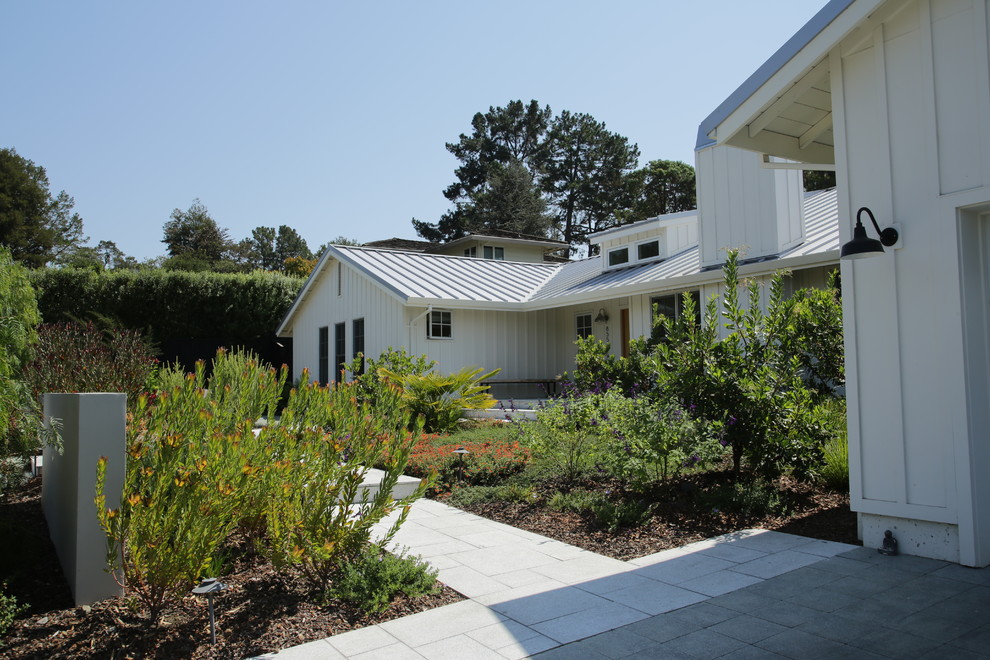This is an example of a rural house exterior in San Francisco.