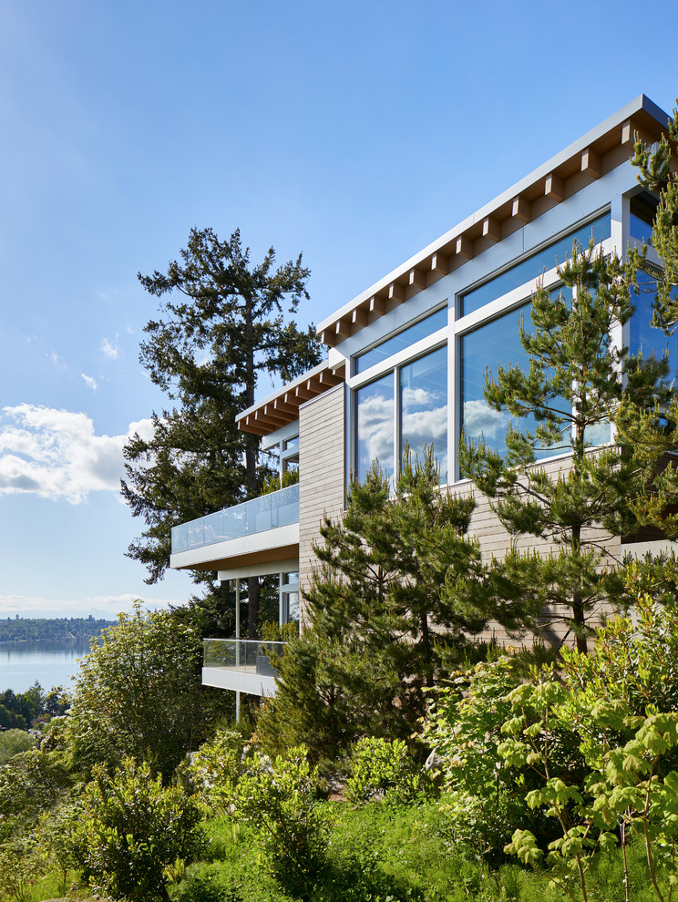 Geräumige, Dreistöckige Moderne Holzfassade Haus in Seattle