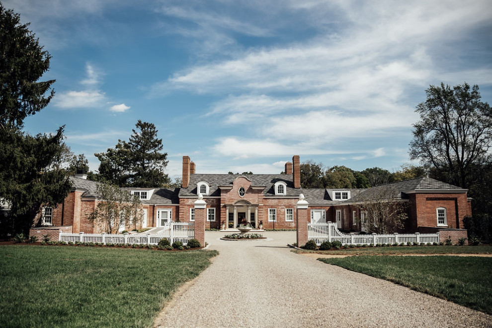 Meshewa Estate at Turner Farm in Indian Hill Traditional House