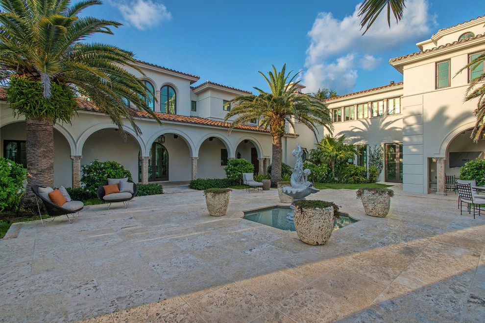 Photo of a mediterranean house exterior in Miami.